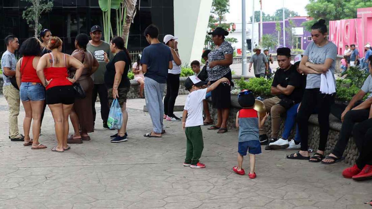 Una nueva caravana con cientos de migrantes sale de Tapachula dos días