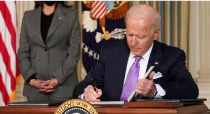 Biden firma orden ejecutiva para subir temporalmente el techo de la deuda de EU y evitar el impago