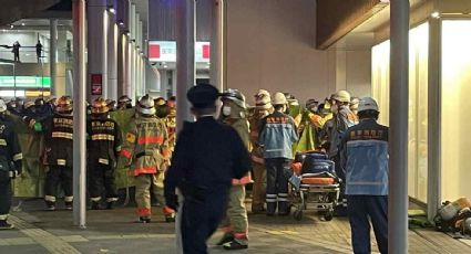 Hombre vestido de Joker que apuñaló a 17 personas en tren de Tokio buscaba ser condenado a muerte