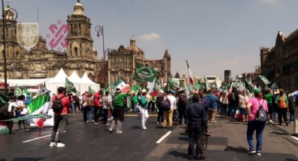 Integrantes de FRENA marchan en la CDMX por la revocación de mandato de AMLO