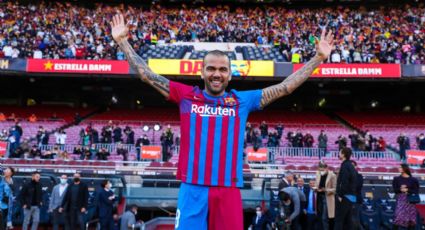 Alves bromea con llevar a Messi de regreso al Barcelona: “Si me dan dos horas me voy a buscarlo”