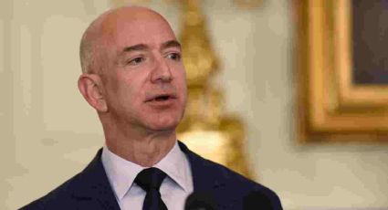 Jeff Bezos dona 100 millones de dólares a fundación del expresidente Obama