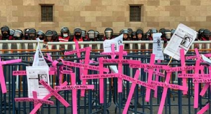 "Yo marcho por las injusticias contra las mujeres"; madres de víctimas de feminicidios protestan para frenar la violencia machista