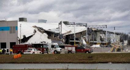 Dos personas murieron por el colapso de almacén de Amazon en Illinois tras paso de tornado