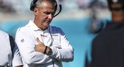 Jaguars despiden al entrenador Urban Meyer tras una caótica gestión