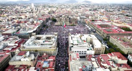 El acarreo, los autobuses, las tortas y un Zócalo lleno con adultos mayores; lo que no se vio del AMLOfest