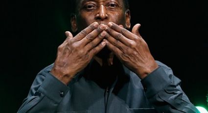 Pelé regresa al hospital para continuar su tratamiento de quimioterapia