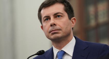 Senado de EU confirma a Pete Buttigieg como el nuevo secretario de Transporte