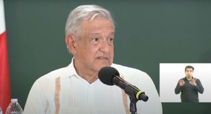 "No soy un pelele”, dice AMLO ante críticas por no mojarse tras inundaciones en Tabasco