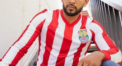 Chivas se pone ‘guapo’ para el Clásico tapatío con uniforme de sus 115 años