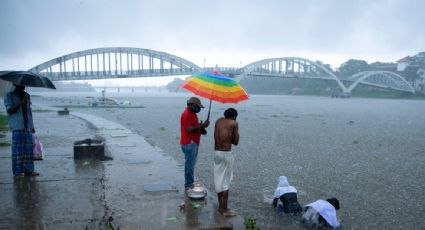 India sufre embate del ciclón Tauktae que deja 4 muertos, inundaciones y severos daños