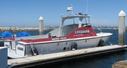 Dos muertos y 23 heridos deja un naufragio frente a costas de San Diego en California