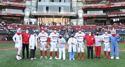 Diablos Rojos se reencuentra con su afición y reconoce a personal de salud