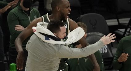 Middleton, con canasta milagrosa, se viste de héroe en victoria de los Bucks