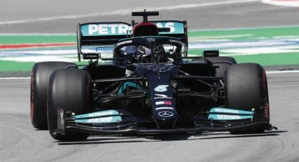 Hamilton logra su histórica pole número 100; ‘Checo’ saldrá octavo en Barcelona