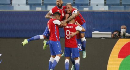 Chile se impone a Bolivia, que se salvó de una goleada gracias al portero Lampe