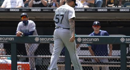 Héctor Santiago, de los Mariners, primer pitcher expulsado por manipular la pelota