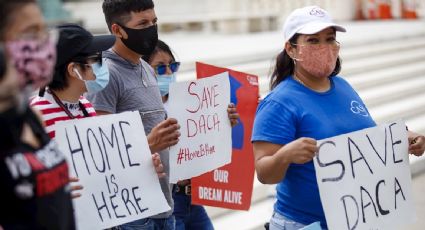 Juez en Texas frena el programa DACA; ordena suspender nuevas inscripciones de 'dreamers'