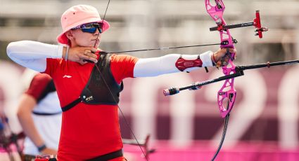 Aida Román remonta y se clasifica a la segunda ronda del tiro con arco individual