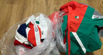 Boxeadoras exhiben a jugadoras de softbol por tirar uniformes a la basura