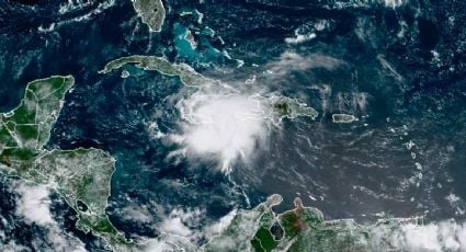 Tormenta 'Grace' se fortalece a su paso por el sur de Jamaica en su trayecto hacia Yucatán