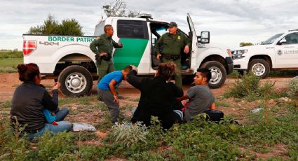 Corte federal bloquea prohibición de Texas al transporte de migrantes