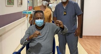 Pelé mantiene el buen ánimo en el hospital: "Pedaleando así, pronto vuelvo a Santos"