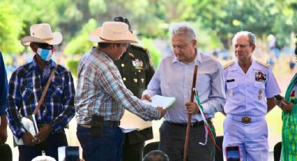 Promete AMLO devolver tierras y agua a pueblos yaquis en acto público de disculpas