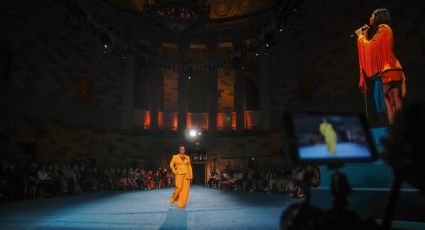 Christian Siriano inicia la Semana de la Moda de Nueva York a todo color