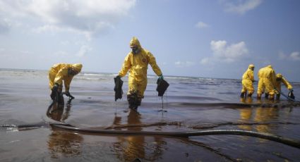 Declaran estado de emergencia en playa del este de Tailandia por derrame de hasta 50 toneladas de petróleo