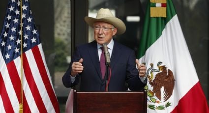 EU mantiene las consultas sobre la política energética de AMLO, asegura Ken Salazar