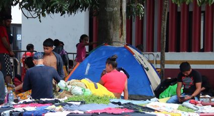 Venezolanos que EU expulsó a Ciudad Juárez sufren las bajas temperaturas registradas en Chihuahua