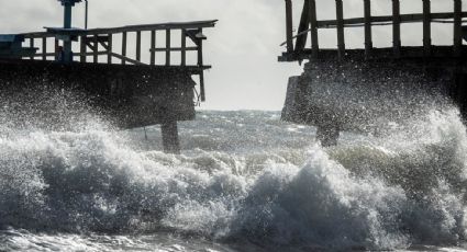 Paso del huracán "Nicole" por Florida deja dos muertos por electrocución