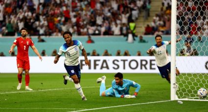 Sterling vuelve con Inglaterra de cara a los Cuartos de Final tras dejar la concentración por un robo a su casa en Gran Bretaña