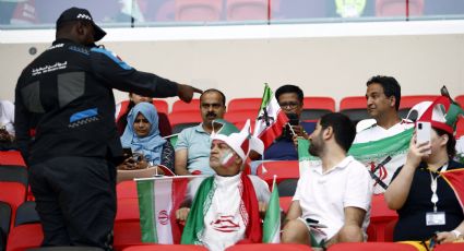 Irán triunfa en la cancha mientras sus aficionados son hostigados en la tribuna por enviados del gobierno