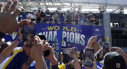 Los Rams y sus fanáticos celebran el título del Super Bowl con un desfile triunfal en Los Ángeles