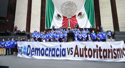 "Defenderemos a los organismos autónomos, aunque no nos gusten sus decisiones": diputados del PAN protestan en San Lázaro