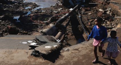 Inundaciones en Sudáfrica dejan más de 400 personas muertas; continúa la búsqueda de desaparecidos