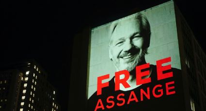 Juez británico autoriza la extradición de Julian Assange a EU y el fallo se remite al gobierno de Reino Unido