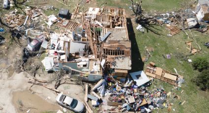 Tornado provoca daños en más de mil edificios en Kansas; fueron totalmente destruidos cerca de 400