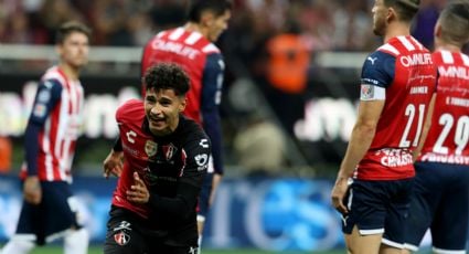 Chivas, se te perdió la ‘cadenita’ de triunfos... Cae en el Clásico Tapatío ante Atlas y necesita remontada épica para ir a Semifinales