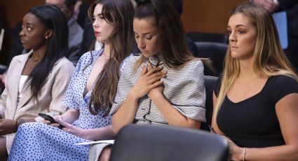 Cerca de 90 víctimas de Larry Nassar exigen mil millones de dólares al FBI por no actuar ante denuncias de abuso a gimnastas de EU