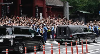 Despiden al ex primer ministro japonés Shinzo Abe en un templo budista de Tokio