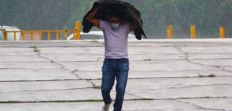 Depresión tropical "Catorce" ocasionará lluvias de fuertes a intensas en seis entidades