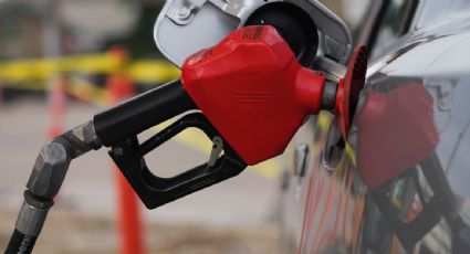 El precio de la gasolina magna en México volvió a aumentar en agosto por encima de la inflación e hila ocho meses al alza