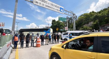 Normalistas de Ayotzinapa bloquean de nuevo la Autopista del Sol en Guerrero; exigen recursos para un plantel educativo