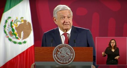 Critican a Morena por difundir etiquetas para el regreso a clases con la imagen de AMLO