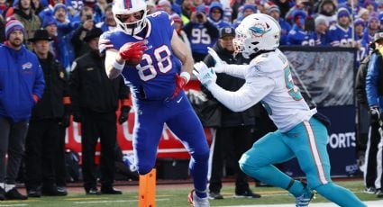 Bills se complican, pero ‘embisten’ a Dolphins para avanzar a la ronda divisional de la AFC