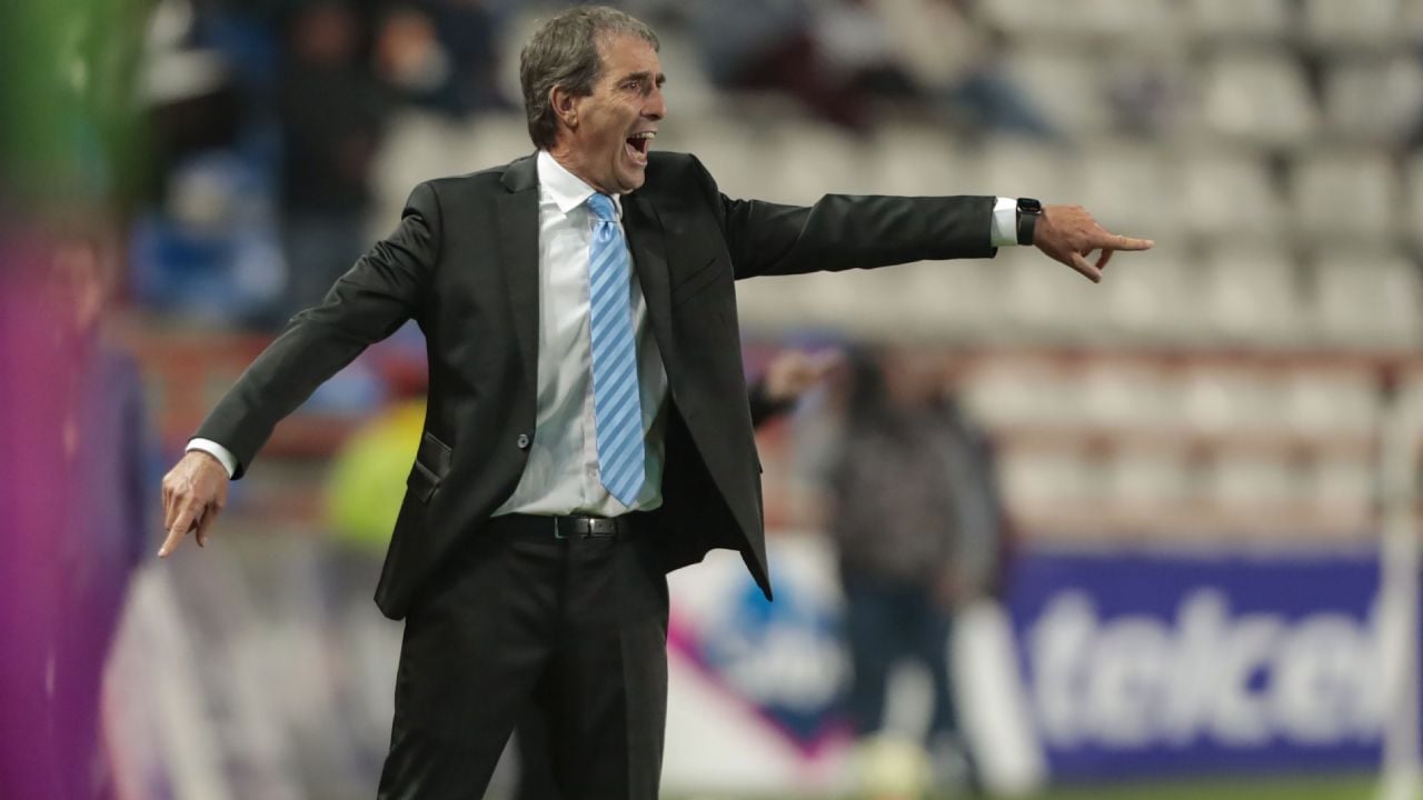 El Técnico Uruguayo Guillermo Almada, Del Pachuca, Lleva La Delantera ...