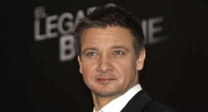 Operan a Jeremy Renner tras accidente quitando nieve; el actor continúa hospitalizado en estado crítico